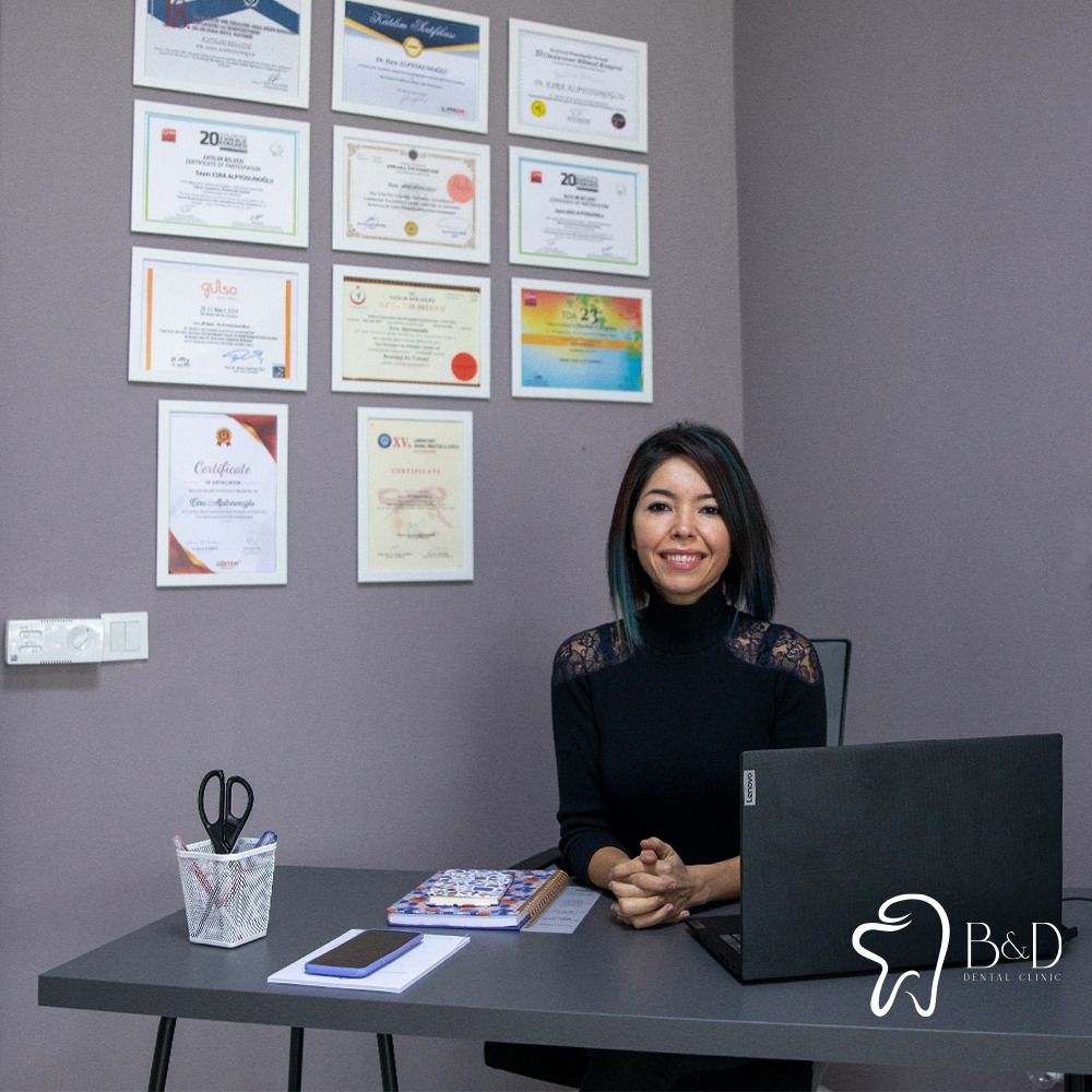 Esra Akkoyunoğlu-1