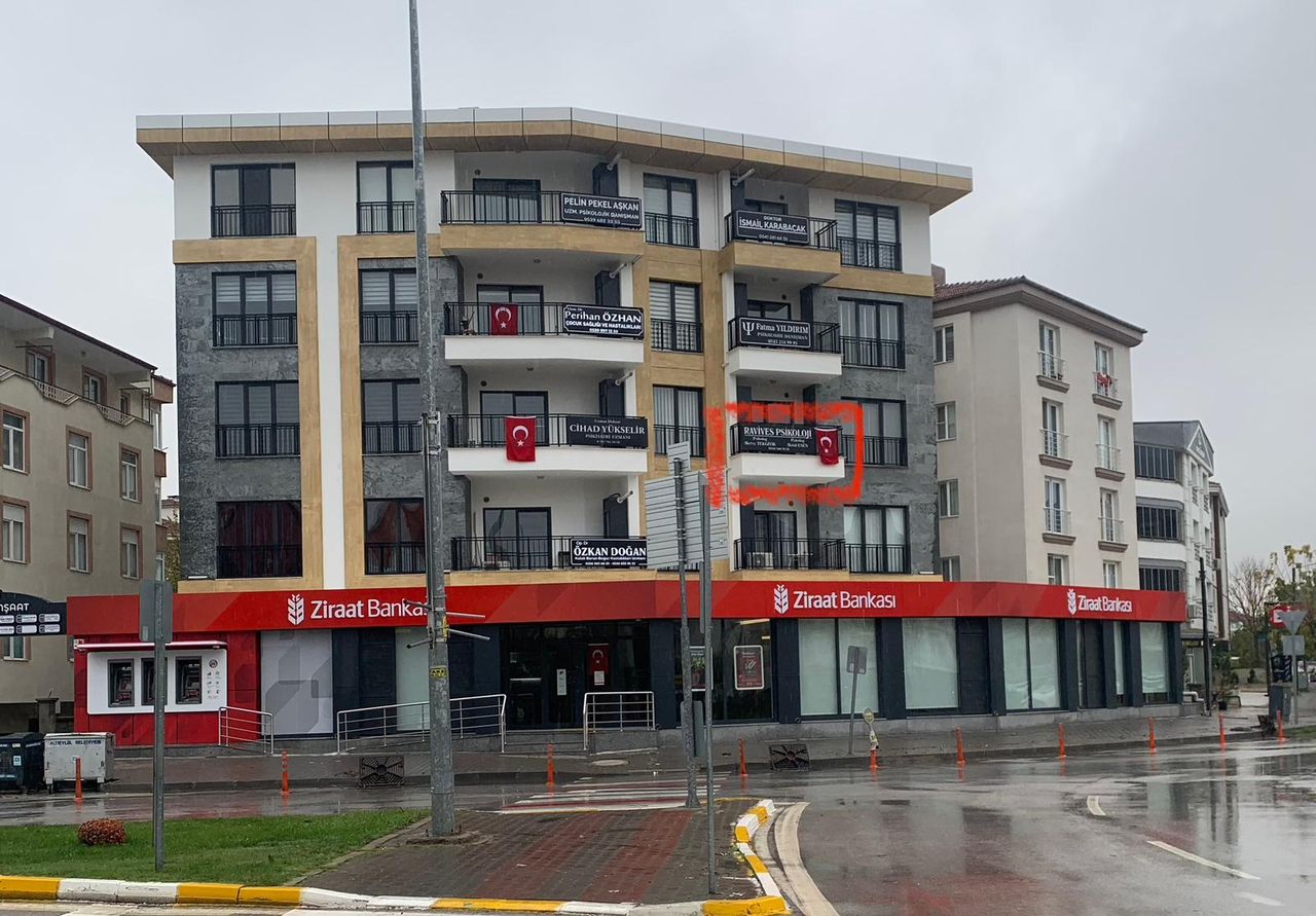 Betül Esen-1