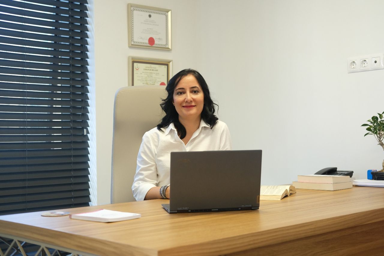 Ayçe Şener-0