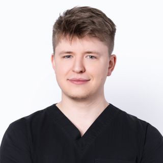 Powiększ obraz: Bartosz Byczko, stomatolog Wrocław