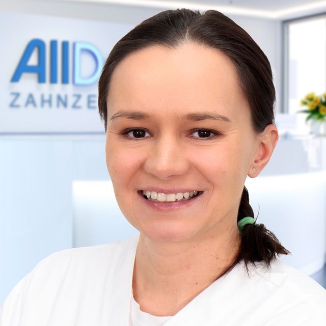 Martyna Schulz, Zahnarzt München