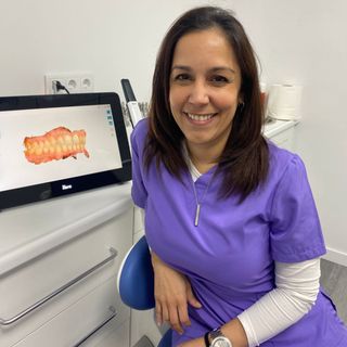 Zulia Ramos Piña, Dentista Alicante