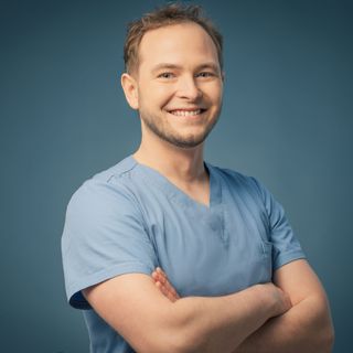 Powiększ obraz: Andrzej Kawiński, chirurg Łódź