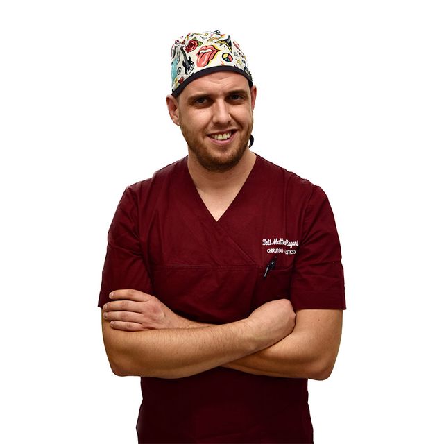 Matteo Ragoni, chirurgo plastico Pontedera