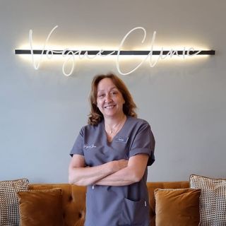 Acercar imagen: Teresa Pérez-Luengo, Terapeuta complementario Estepona