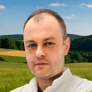 Powiększ obraz: Damian Siwicki, psychiatra Wrocław