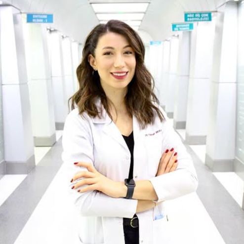 Yağmur Murat Erol, Diş Hekimi Yalova