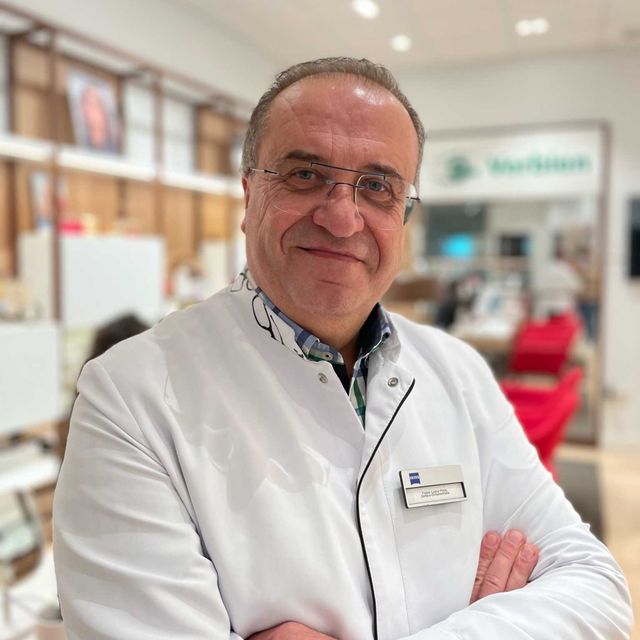 Felipe López Pinto, Óptico Lucena