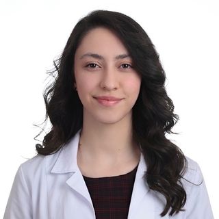 Damla Demir, Diş Hekimi Maltepe