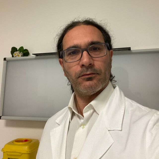 Marco Desirello, ortopedico Genova