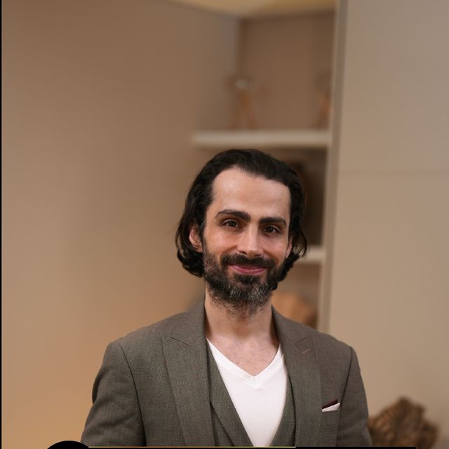 Akif Ayberk Akçay, Plastik Rekonstrüktif Ve Estetik Cerrahi Şişli