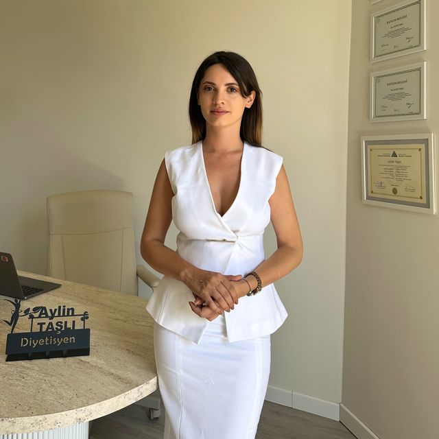 Aylin Taşlı, Diyetisyen İstanbul