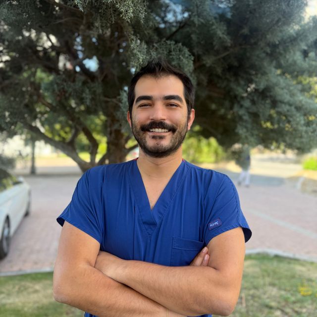 Kaan Sarıca, Diş Hekimi Kayseri