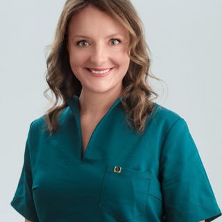 Powiększ obraz: Elżbieta Lelental, chirurg dziecięcy Wieliczka