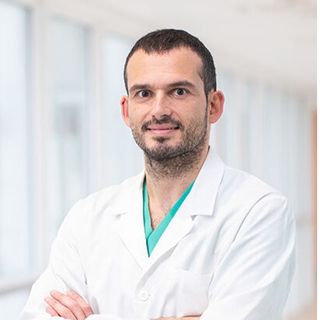 Ingrandire l'immagine: Andrea Baioni, chirurgo vertebrale Urbino