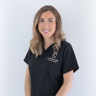 Acercar imagen: Virginia Martinez Martin, Dentista Almería