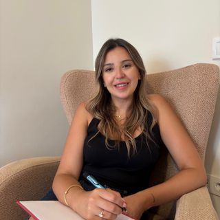 Ayça Afra Tombul, Psikolojik Danışma ve Rehberlik Kadıköy
