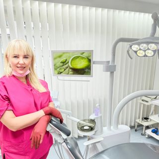 Olga Peters, Zahnarzt Düsseldorf