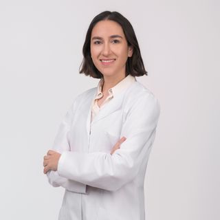 Laura Mesa Álvarez, Dermatólogo A Coruña