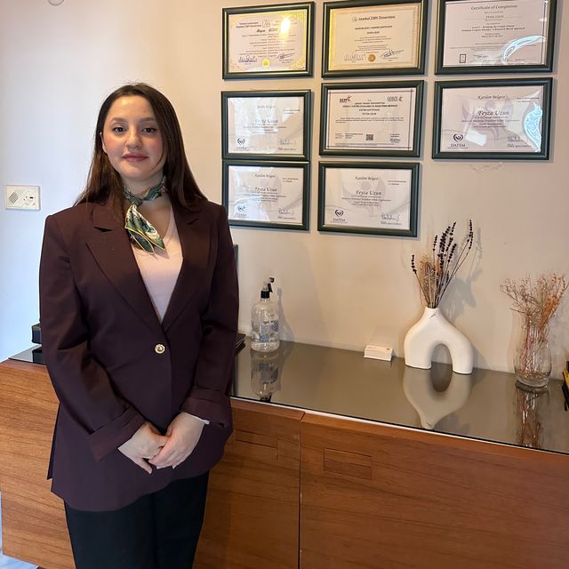 Feyza Uzun, Psikoloji İstanbul