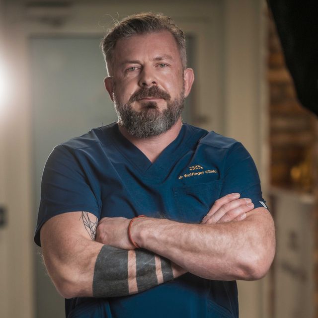 Marcin Wolfinger, lekarz wykonujący zabiegi medycyny estetycznej Kraków