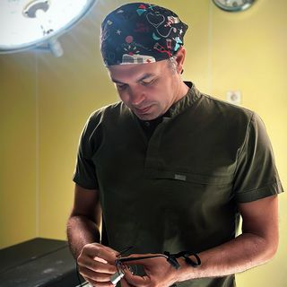 Murat Özdemir, Genel Cerrahi İzmir