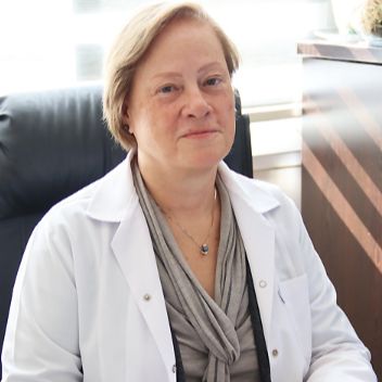 Berrin Korkut, Kadın Hastalıkları Ve Doğum Bayraklı