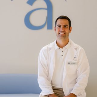 Acercar imagen: Carlos Lozano Zafra, Médico estético Murcia