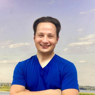 Powiększ obraz: Owidiusz Dzięcioł, stomatolog Białystok