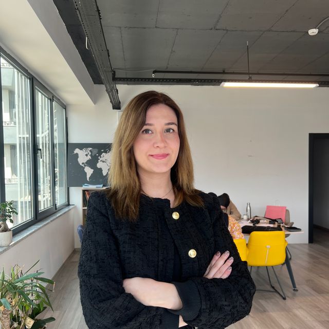 Özge Serbest, Psikoloji Bursa