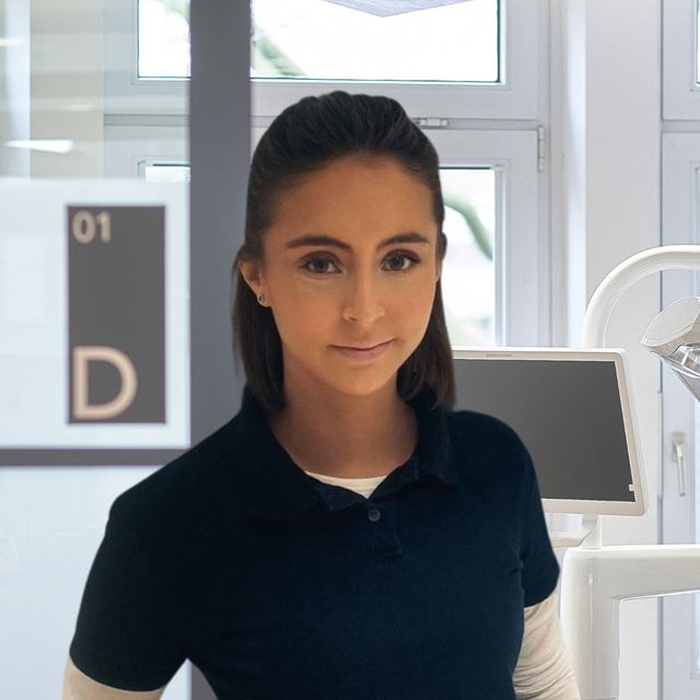 Julia Berner, Zahnarzt Hamburg