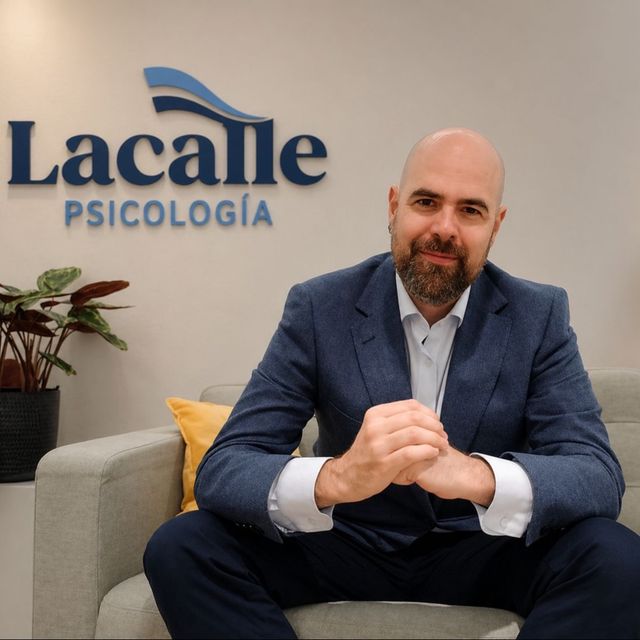 Fernando Lacalle, Psicólogo Vitoria