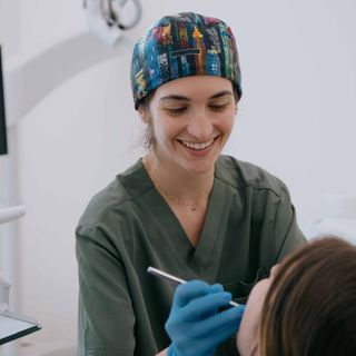 Ingrandire l'immagine: Micaela Del Vecchio, dentista Bari