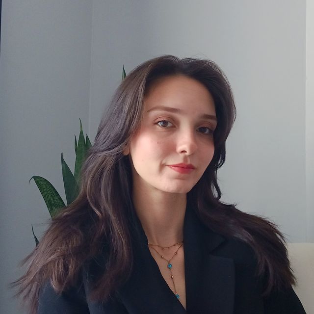 Dilara Engin, Psikoloji İstanbul