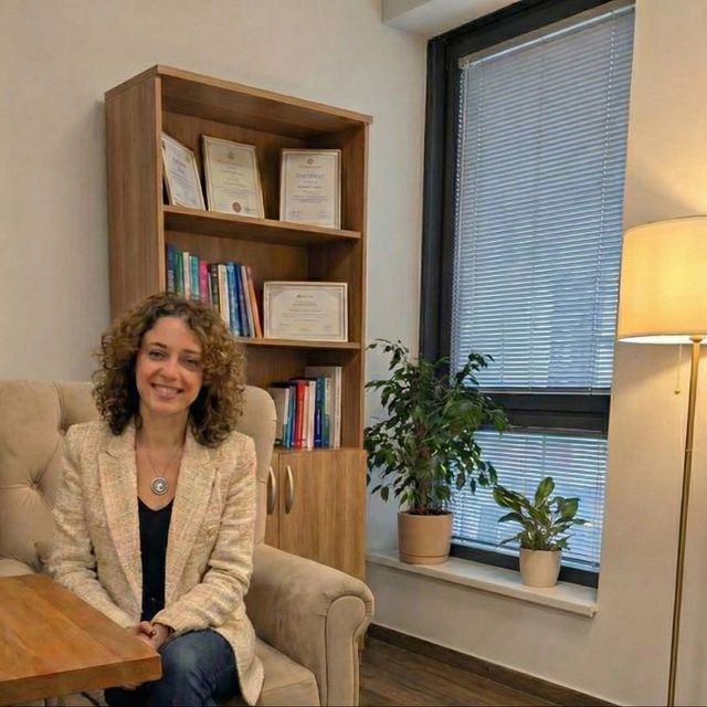 Alena Papierowska, psycholog Świecie