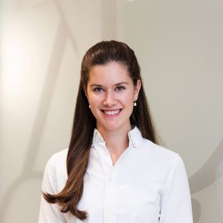 Virginia Stegmann, Zahnarzt Wiesbaden