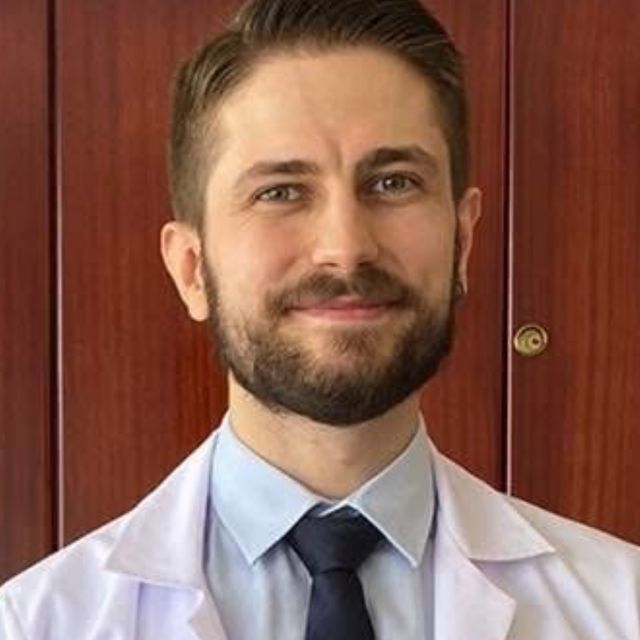 Göktürk Oraloğlu, Dermatoloji Şişli