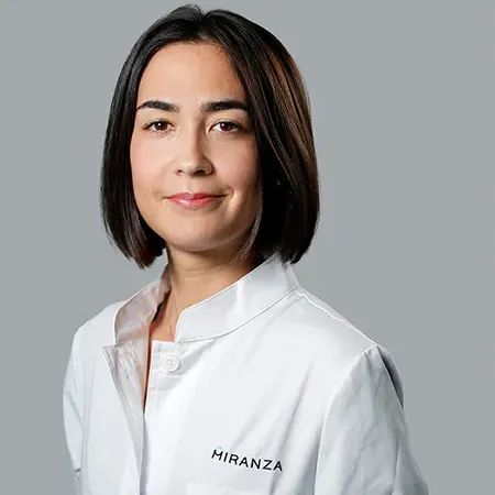 Ane Pérez Sarriegui, Oftalmólogo Donostia-San Sebastián