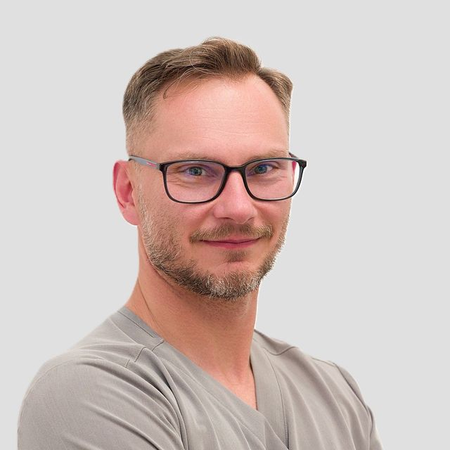 Marcin Kontek, proktolog Bielany Wrocławskie