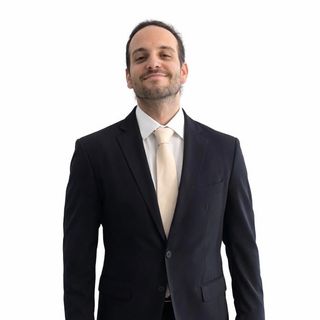Andrea Pintus, ginecologo Oristano