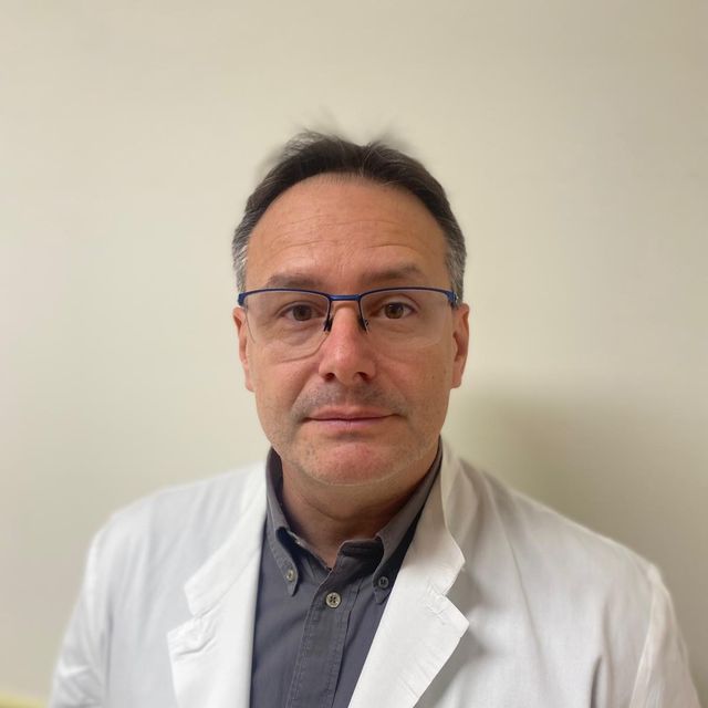 Davide Piccolo, proctologo Piacenza