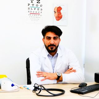 Acercar imagen: Ibrahim Hamam, Médico general Benicarló