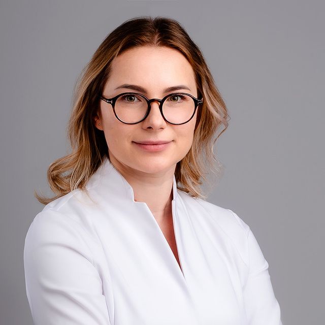 Danuta  Elias , okulista Chorzów