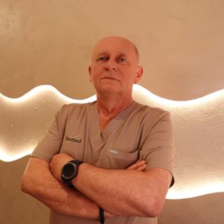 Powiększ obraz: Wojciech Marek Olszewski, chirurg dziecięcy Wadowice