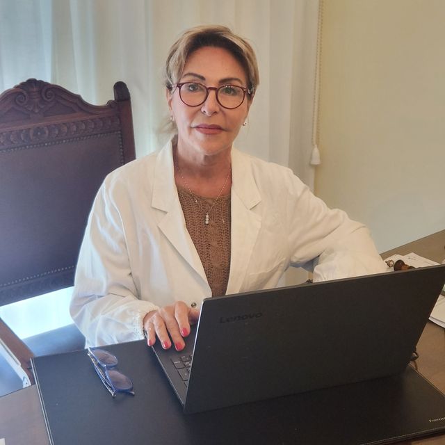 Lucia Grumetto, nefrologo Napoli