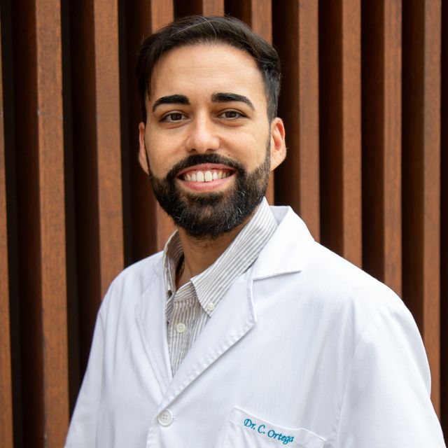 Carlos Ortega Exposito, Ginecólogo Barcelona