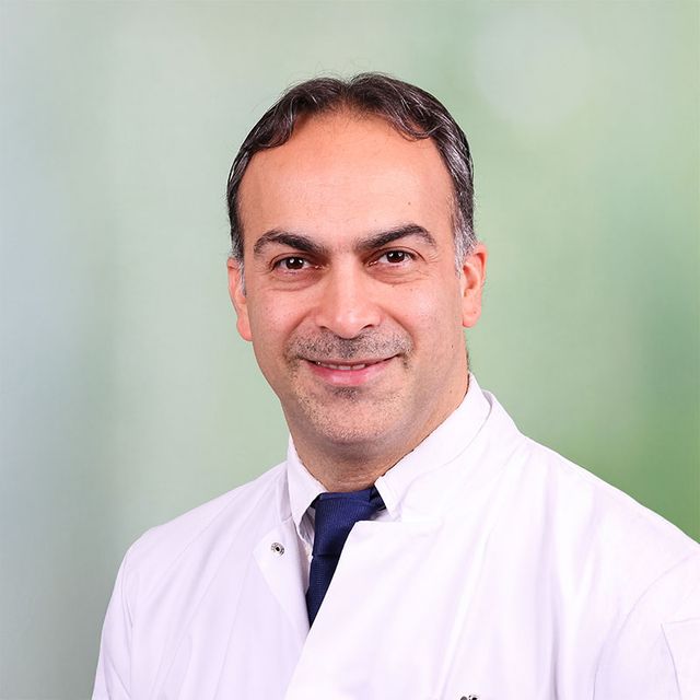 Vahid Malayeri, Chirurg Berlin