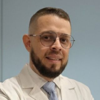 Acercar imagen: Carlos Godoy Lezma, Médico general Esplugues de Llobregat