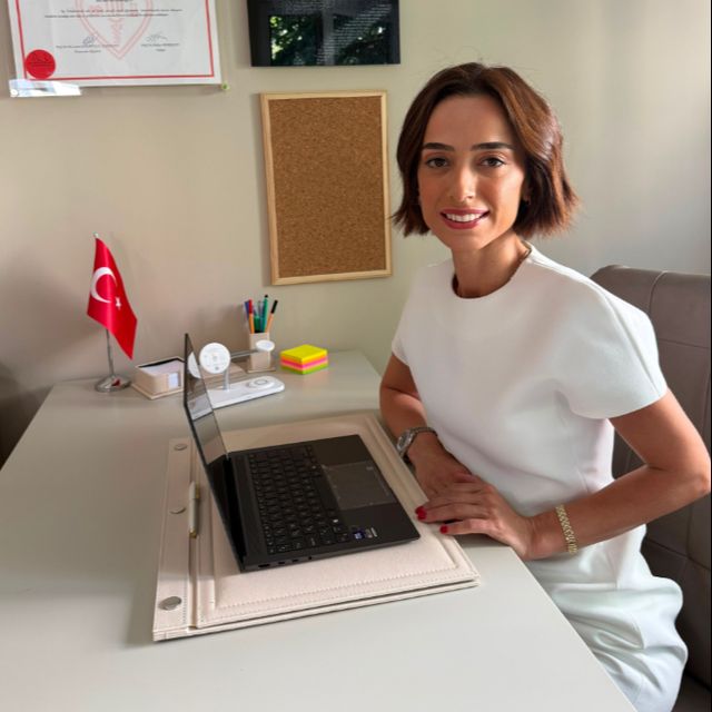 Selma Fettahoğlu Üstel, Çocuk Cerrahisi İstanbul