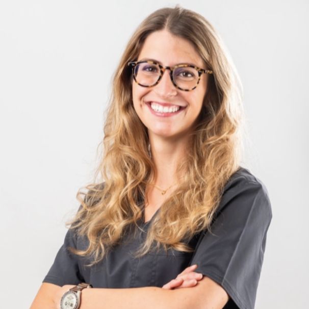 Macarena Perez-Porro Segarra, Dentista Barcelona
